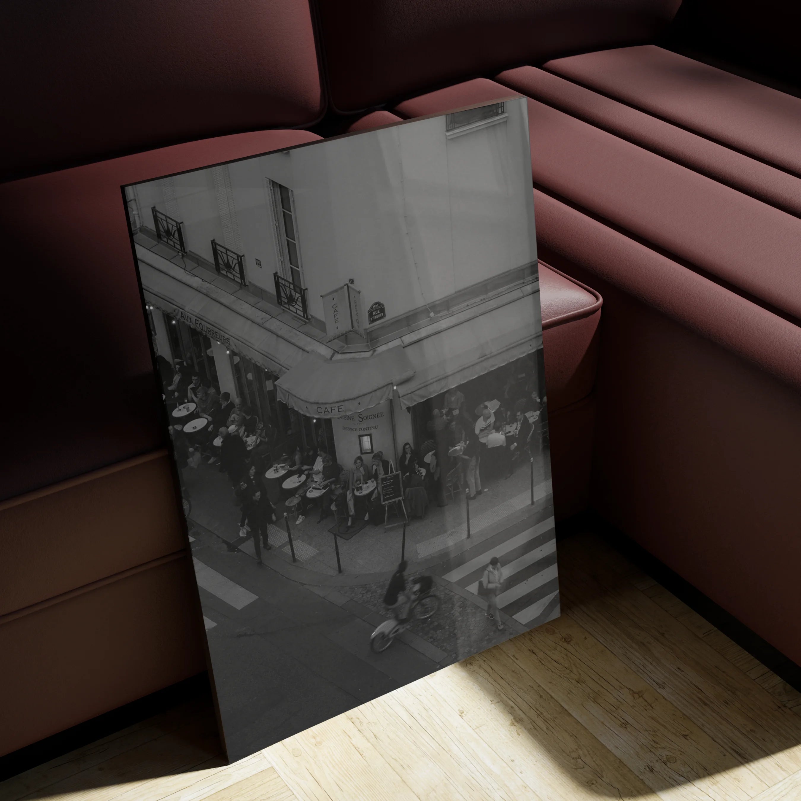 Paris 7 — mockup 1