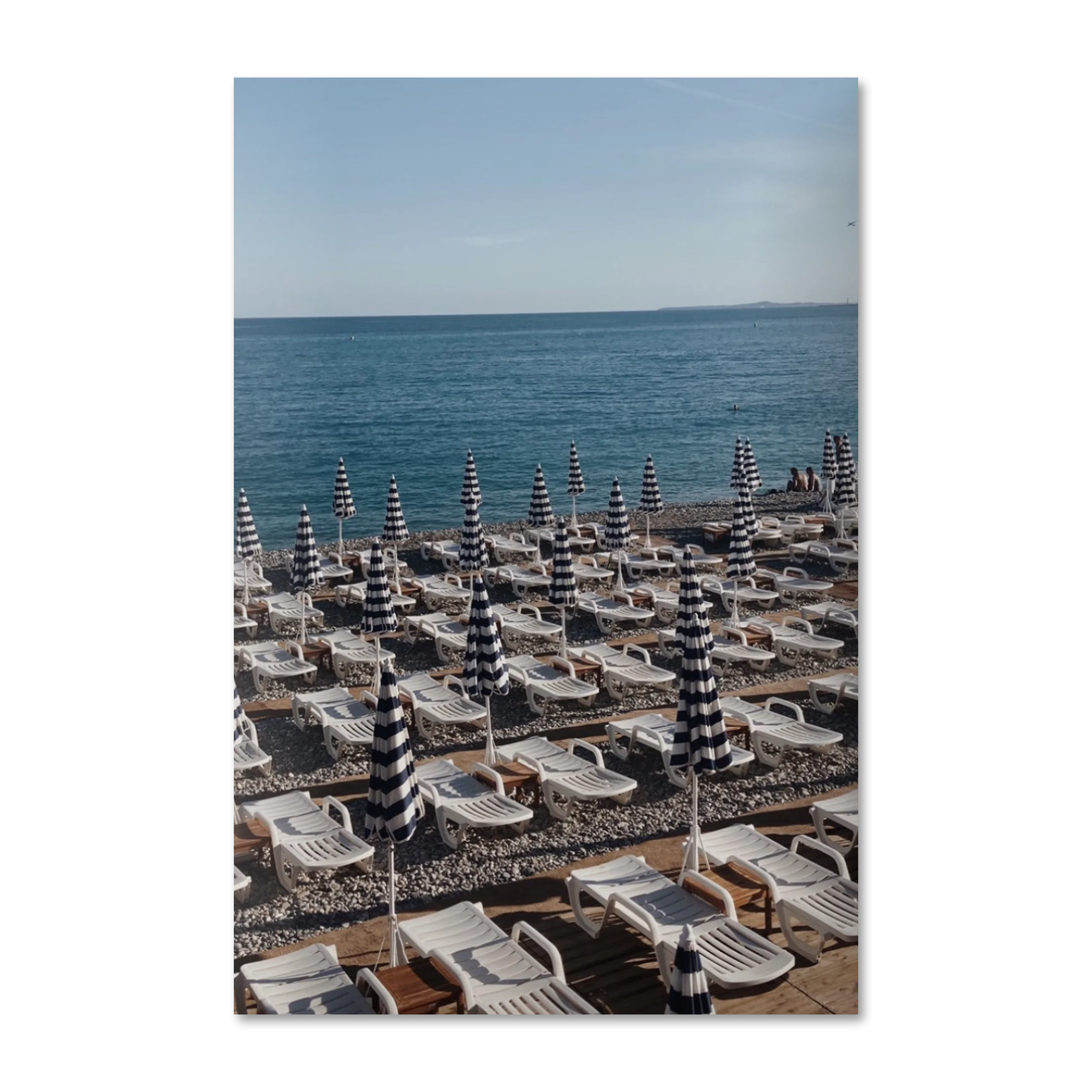Grande Marina — striped umbrella grid above the Mediterranean on frameless Alu-Dibond